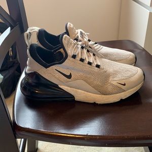 Women’s air max 270